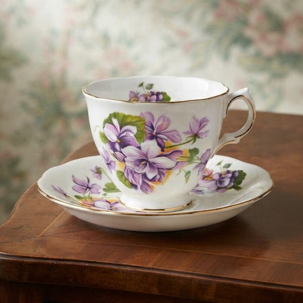 Vintage Royal Kent 8260 Pansy Bone China Teacup Saucer England Cottagecore
